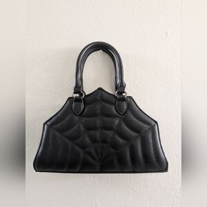 Banned apparel Quilted Spiderweb Retro Convertible Handbag